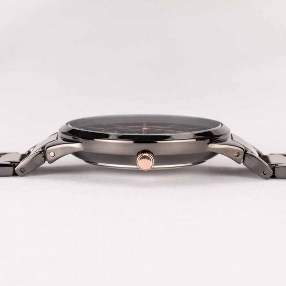 IHR GESCHENK: ULTRAFLACHE HERRENUHR „ONYX“ 
