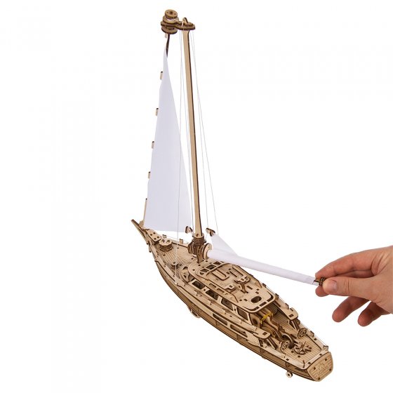 Holzmodell Segelboottraum 