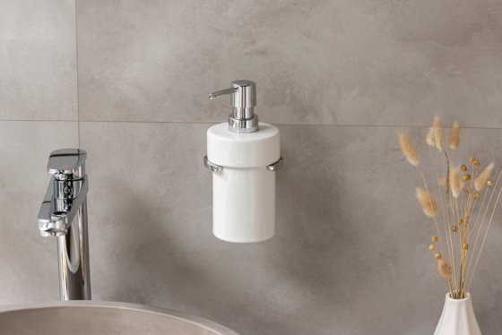 UV-Loc® Seifenspender Mod. Isera, Befestigen ohne Bohren mit innovativem Klebesystem