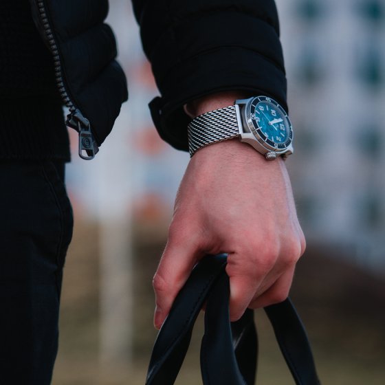 Herren Armbanduhr Edelstahl  Satiniert 22cm 