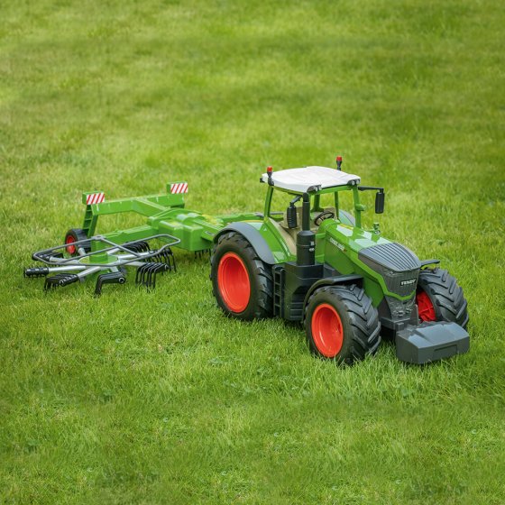 Funkgesteuerter Traktor Fendt 1050 Vario 
