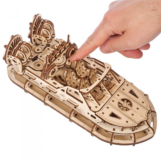Holzmodell Luftkissenboot 
