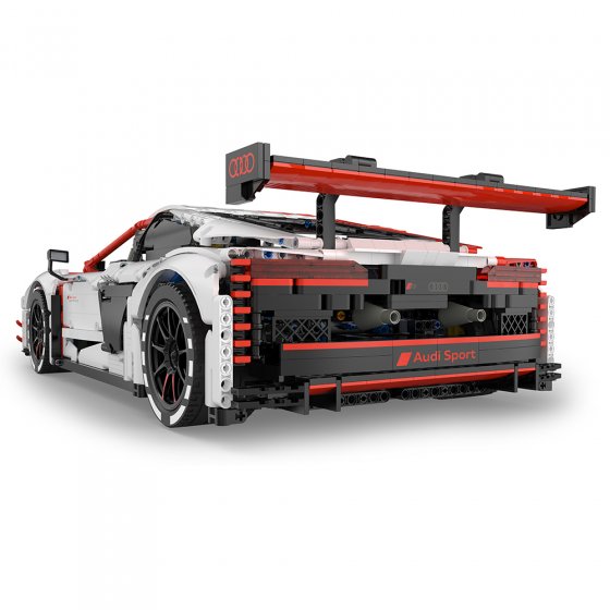 Großer Bausatz Audi R8 