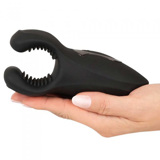 Masturbator mit massierenden Vibro-Flügeln 