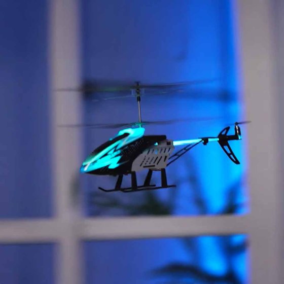 Funkgesteuerter Helikopter mit Beleuchtung 