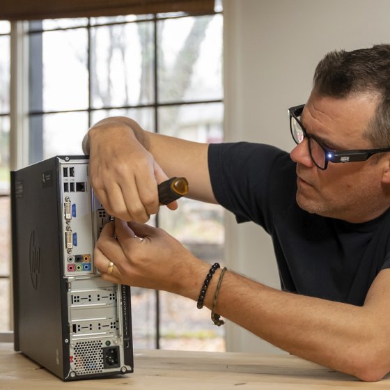 Brille Autofocus mit Licht 