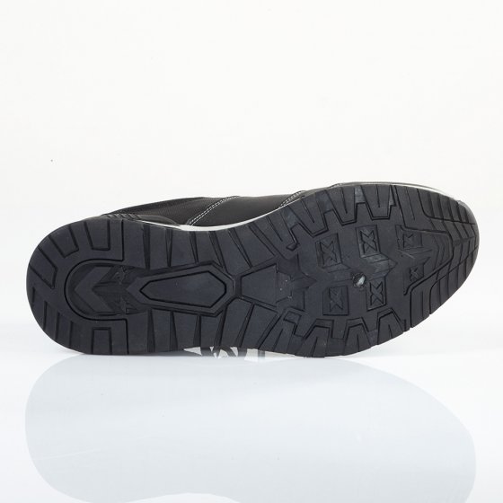 Sportiver Sneaker mit Reißverschluss 