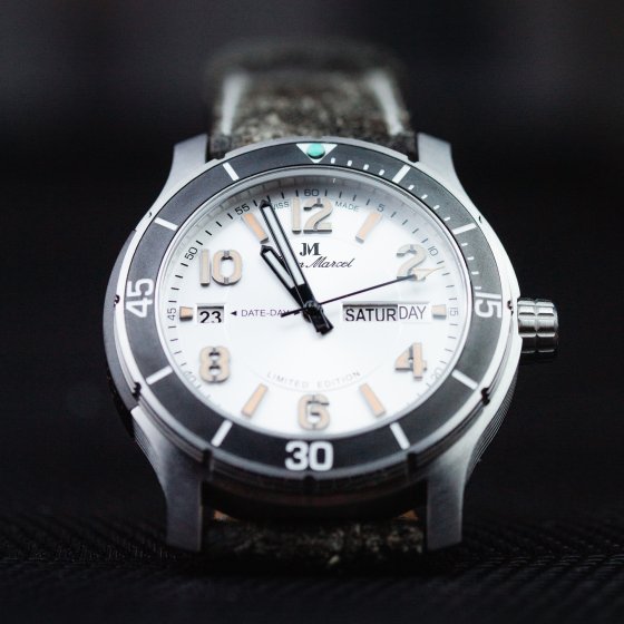 Herren Armbanduhr Edelstahl  Satiniert 24,5cm 