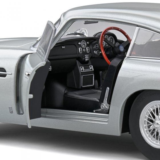 Aston Martin DB5 