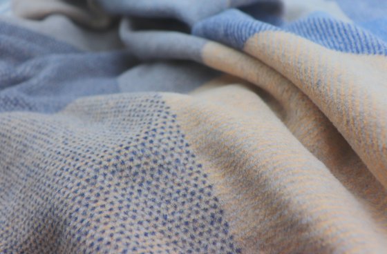 Wohndecke Woven Biederlack 