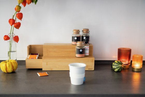 Bambus Treppe Mod. für Kaffee und Tee, beidseitig ausziehbar 