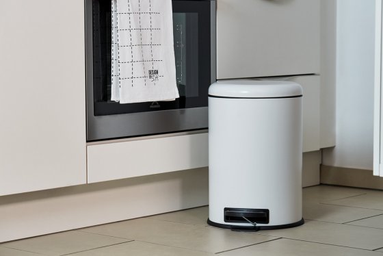 Treteimer Mod. Leman Easy Close Weiß 20 L, mit herausnehmbarem Einsatz
