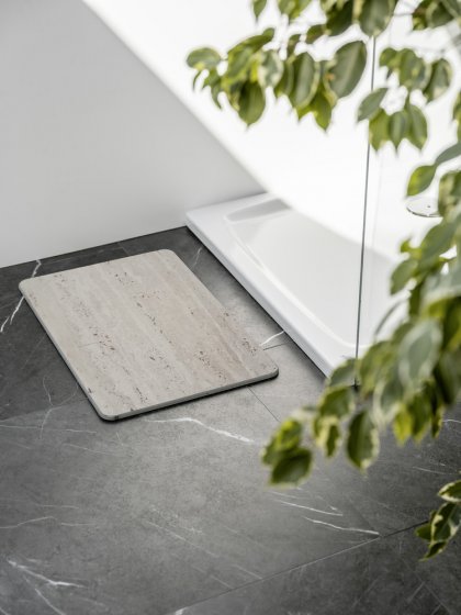Badematte Mod. Puna Grau, aus natürlichem Diatomit 