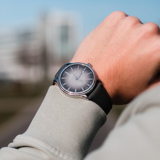 Herren Armbanduhr Edelstahl  Glänzend 24,5cm 