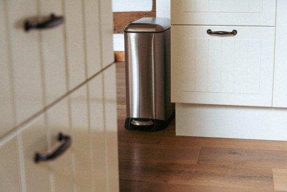 Treteimer Mod. Design 12 L, Easy-Close, Edelstahl, mit herausnehmbarem Einsatz 