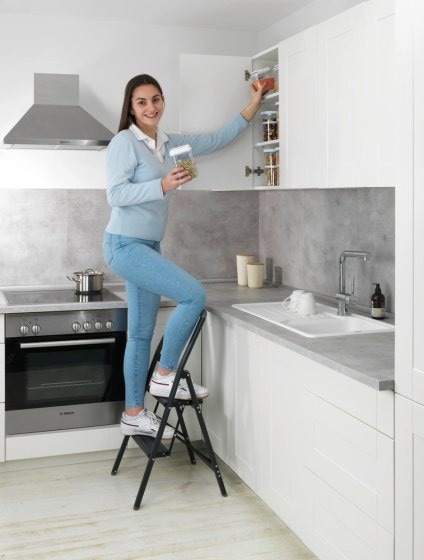 Alu-Klapptrittleiter Compact 2-stufig Schwarz, leichte & rutschfeste Haushaltsleiter, Sicherheits-Stehleiter 