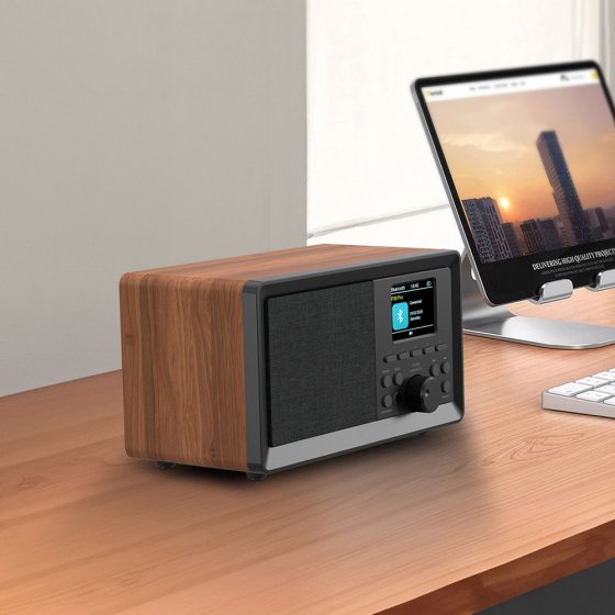 Retro-DAB+-Radio in Holzoptik 